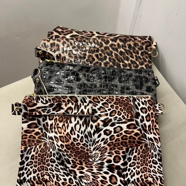 Lazar Printed clutch