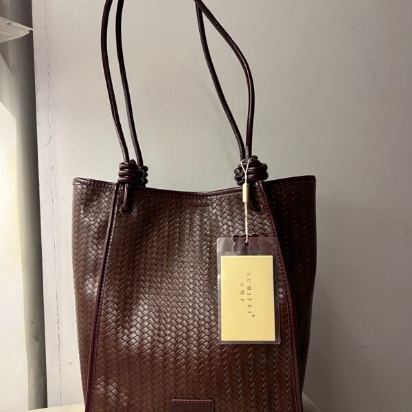 Leather tote bag