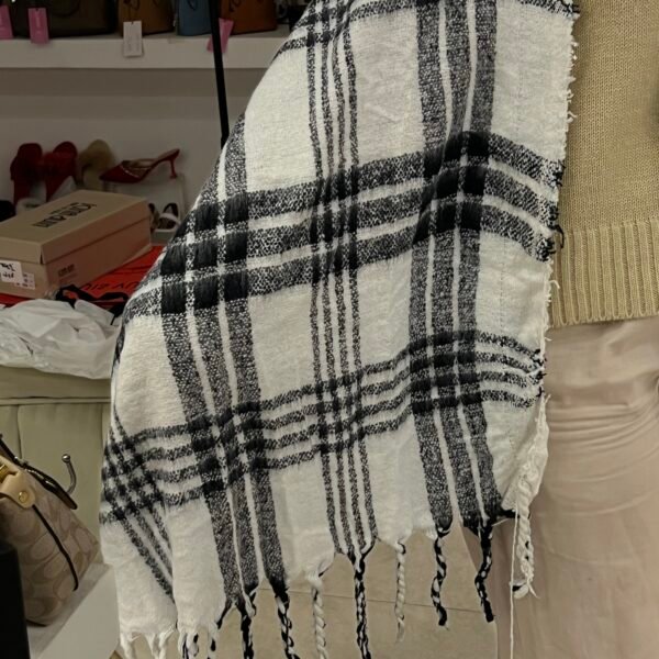 White plaited scarf