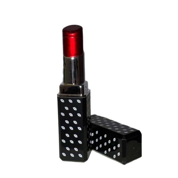 Kisses lipstick lighter