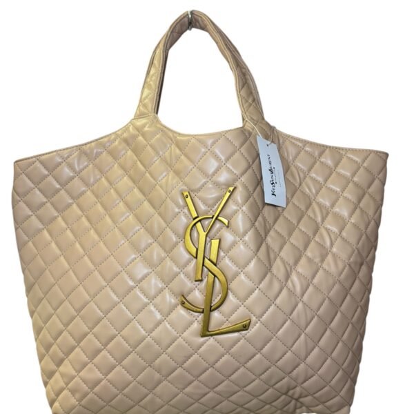 The YSL-Maxi Pouch