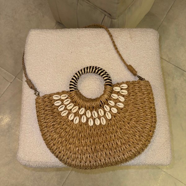 Shell Straw Bag