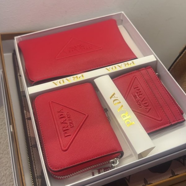Prada wallet set